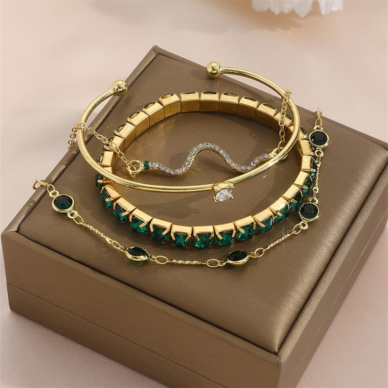 Set di 4 braccialetti elastici in giada verde moda per donna, gioielli in metallo di alta qualità con serpente._voghion.com