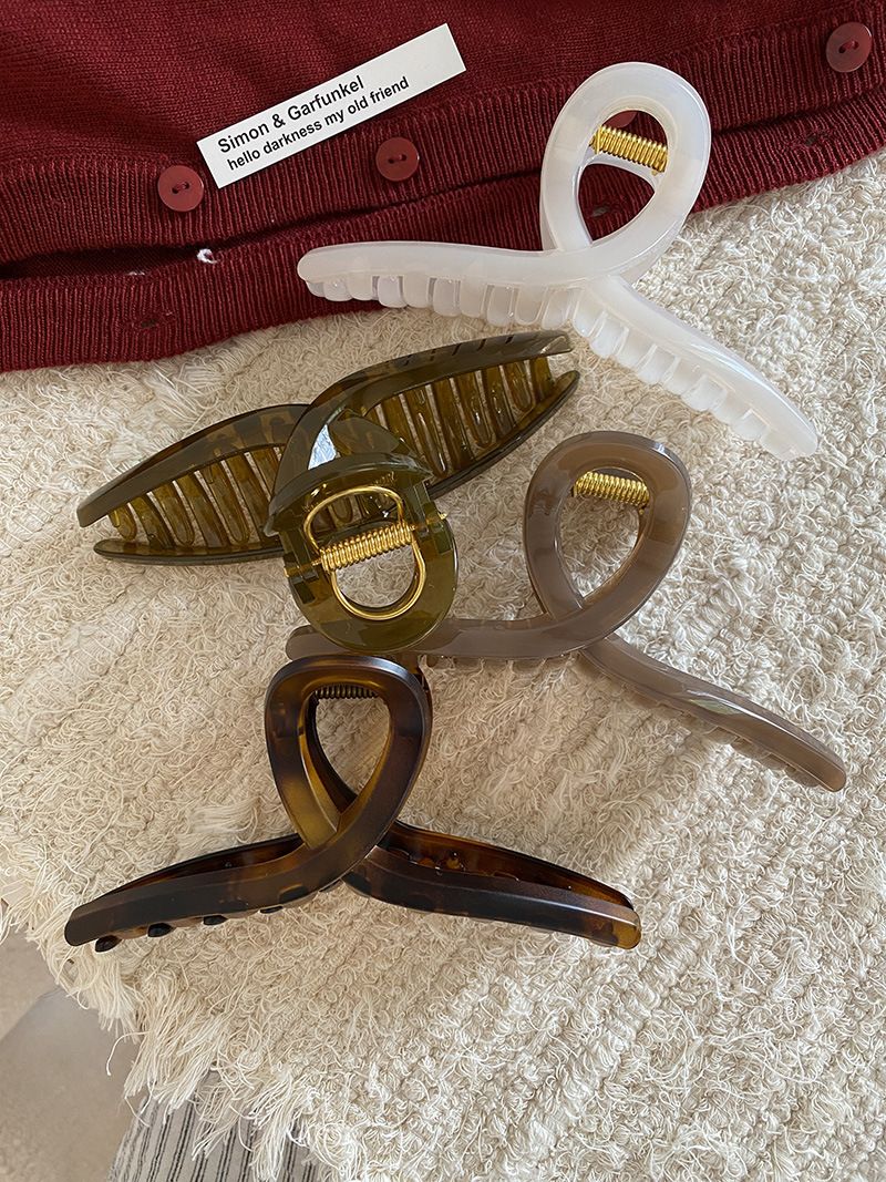 Adecuado para un volumen de hasta 13 cm, agarre de gran tamaño, sensación de alta gama coreana, estilo simple y versátil, pinza para el cabello con clip de tiburón,_voghion.com