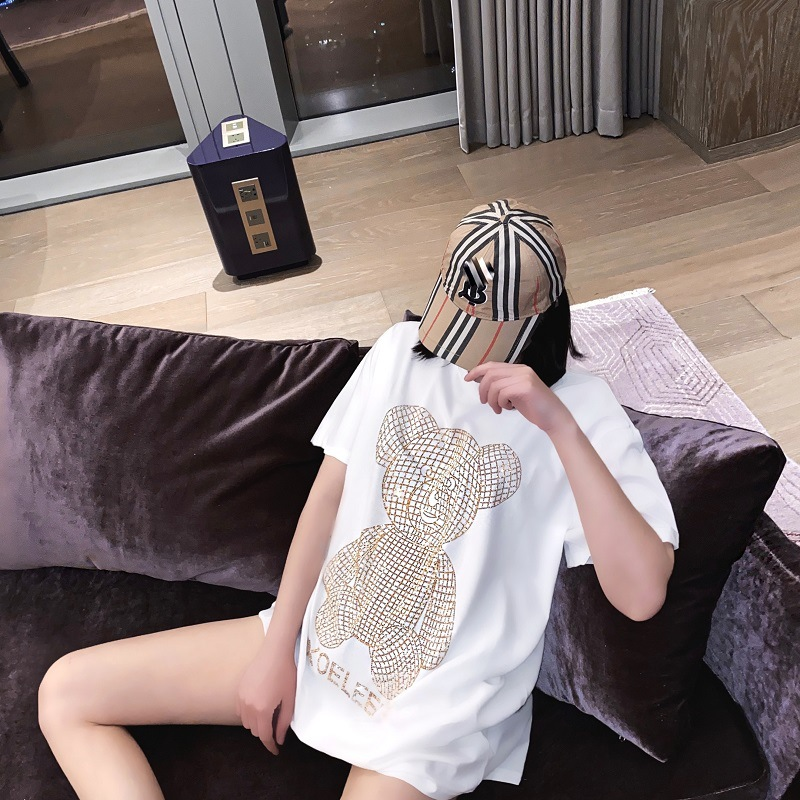 T-shirt di media lunghezza alla moda da donna_voghion.com