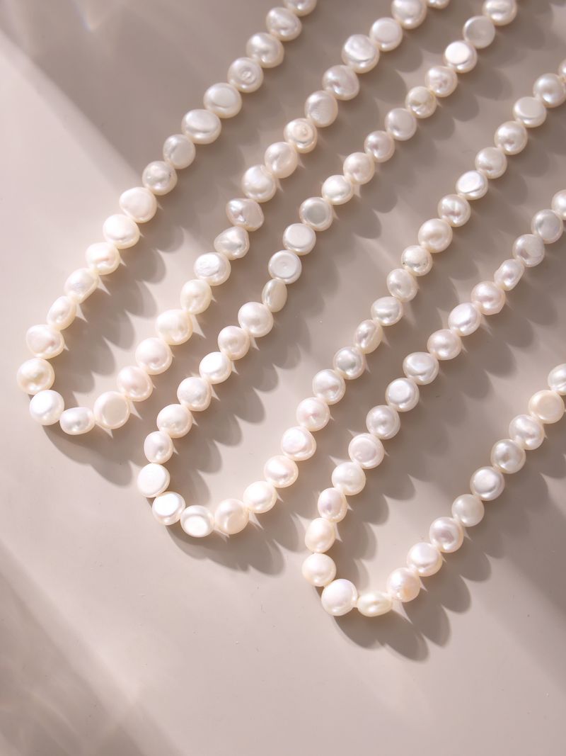 Women's Jewelry Elegant French Style Freshwater Pearl Necklace Handcrafted Beaded Luxury Choker For Women Texture Clavicle Chain Female Jewelry_voghion.com