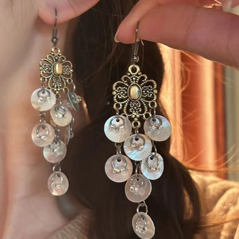 Resort Style Beach Large Flower Raffia High-End Light Luxury Starfish Studs Niche Elegant Earrings_voghion.com