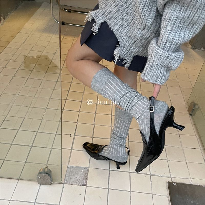 Calzini bianchi e neri, calzini lunghi, calzini di cotone, calzini a tubo medio, calzini alti fino al ginocchio, calzini alla moda_voghion.com