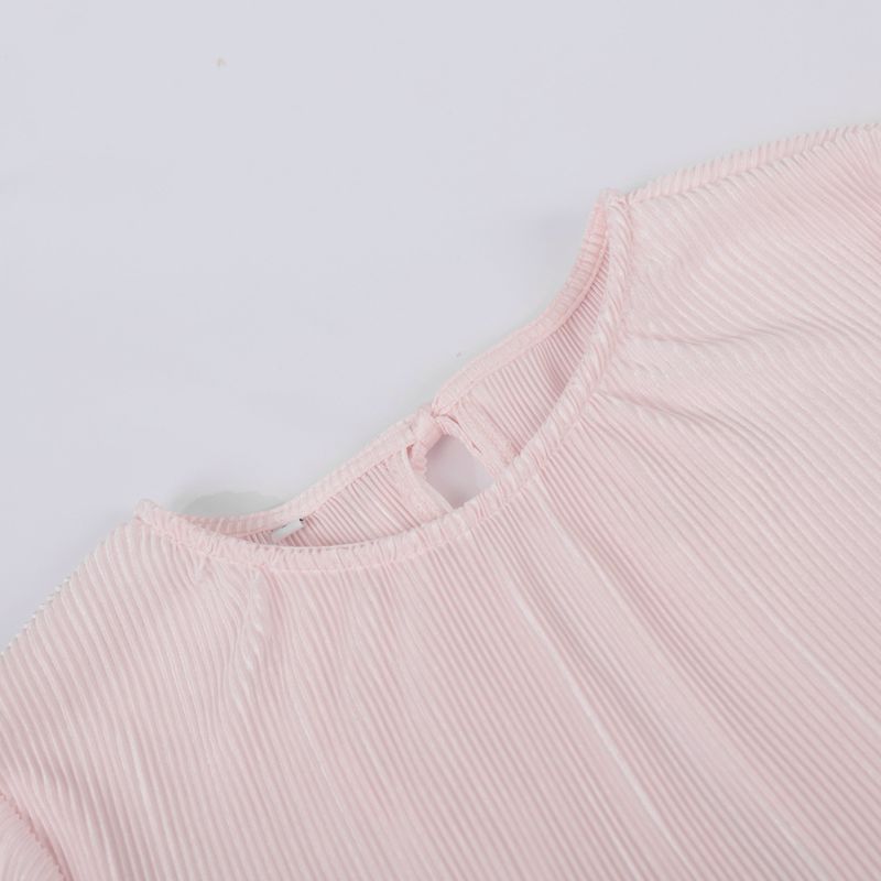 Chemisier plissé pour femme, élégant, coupe slim, manches cloche, cravate au dos, été 2025. Synonymes : tenue_voghion.com