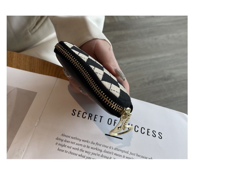 Portamonete in tela a righe vintage - Mini portafoglio classico a quadri per donna, compatto ed elegante da portare tutti i giorni_voghion.com