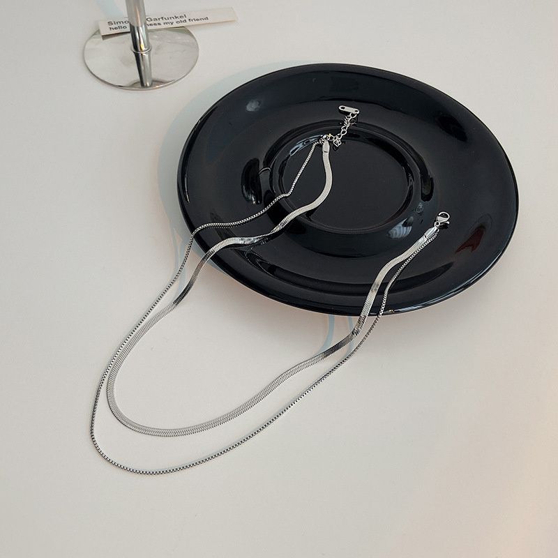 Moda Moda Collane a catena a serpente multistrato per donna Colore oro Girocollo a spina di pesce Catene per collo clavicola 2024 Trendy_voghion.com