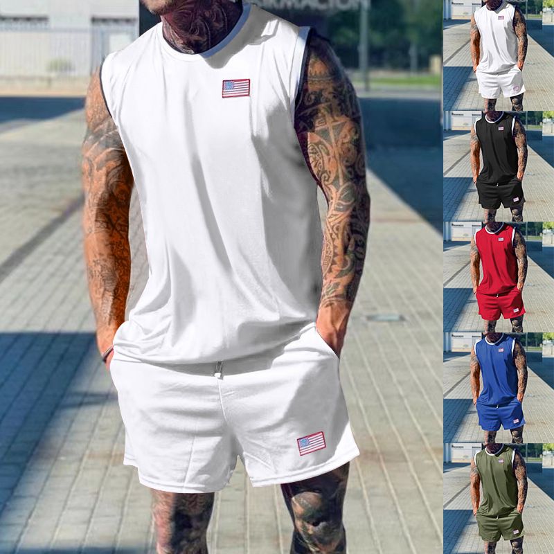 2024 Sommer Neues schnelltrocknendes Tanktop-Shorts-Set aus Mesh für sportliche Herrenbekleidung_voghion.com
