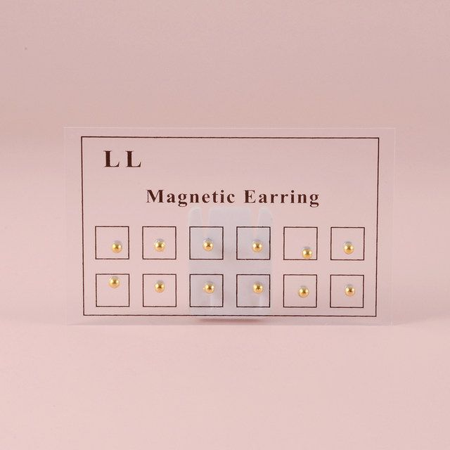 12 vnt./kortelė be pradurtų magnetų, auskarai, tragus, kremzlės, lūpos, labreto, nosies žiedai, papuošalai, magnetiniai auskarai_voghion.com