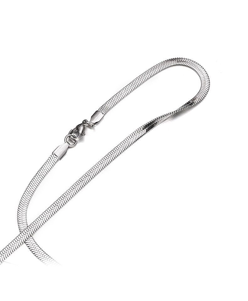 Catena in acciaio al titanio con clavicola Chai ad alta sensibilità, catena leggera di lusso, versatile, elegante, a forma di serpente._voghion.com