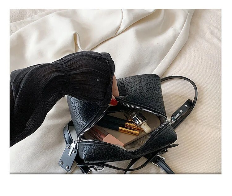 Borsa da donna 2023 nuova moda coreana una spalla a tracolla piccole borse quadrate borse da festa da donna eleganti personalizzate_voghion.com