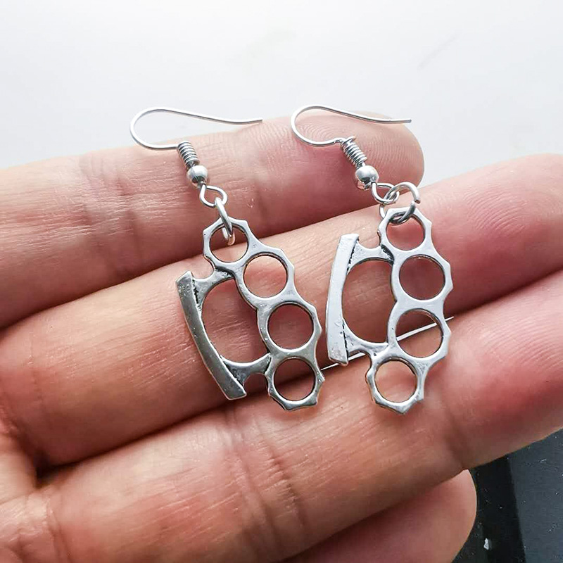 Collier pendentif poing américain en laiton pour femmes et hommes, chaîne de cou, vintage, été, gothique, bijoux tendance 2022, accessoires_voghion.com