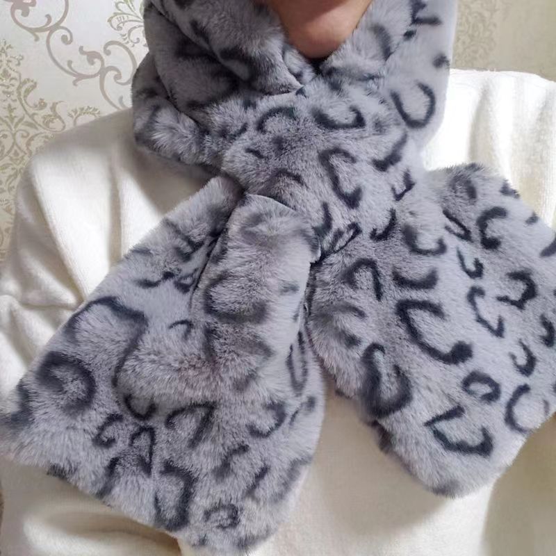 Winter Or Women, Plush Thickened Warm Neck Warmer, Rabbit Fur Cross Scar, Korean Style Fashion Leopard Print_voghion.com