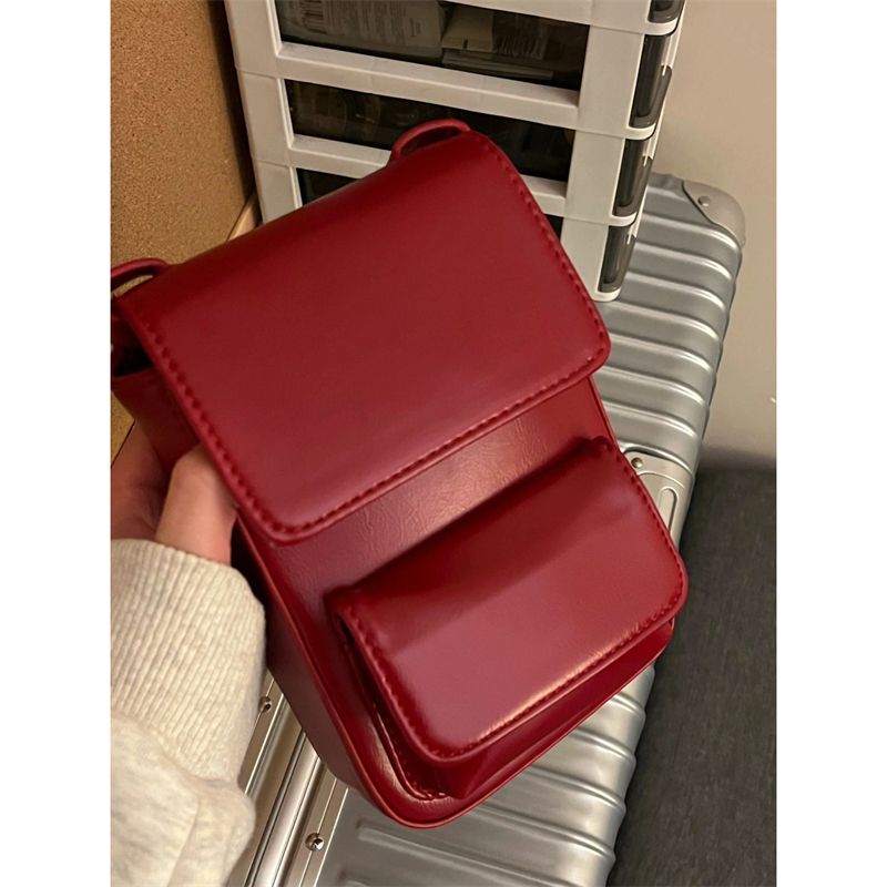 Mini niche design téléphone portable version coréenne 2024 nouveau sac bandoulière appareil photo rouge petit carré_voghion.com