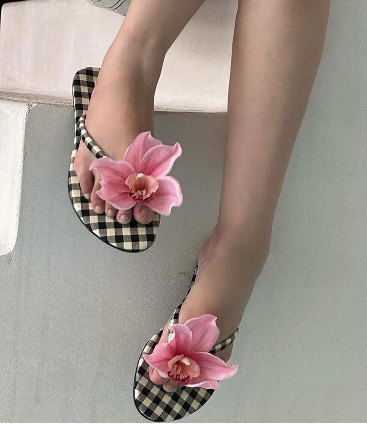 Chaussures de style bohème pour les vacances, style Phalaenopsis, boucle, tempérament doux, fleur, voyage, photo, grotte, sandales, accessoires pour femmes_voghion.com