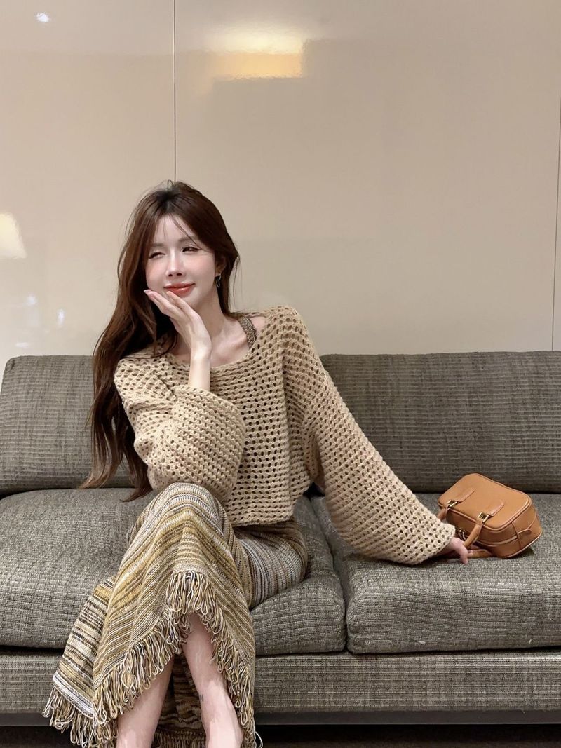 Sanfte, faule Netzbluse im Herbst-High-End-Stil, mit Riemen und Quaste, langes Kleid, Cardigan-Set_voghion.com