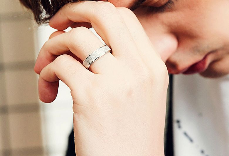 Light luxury design starry sky titanium steel frosted ring female temperament niche non fading ring hand jewelry_voghion.com