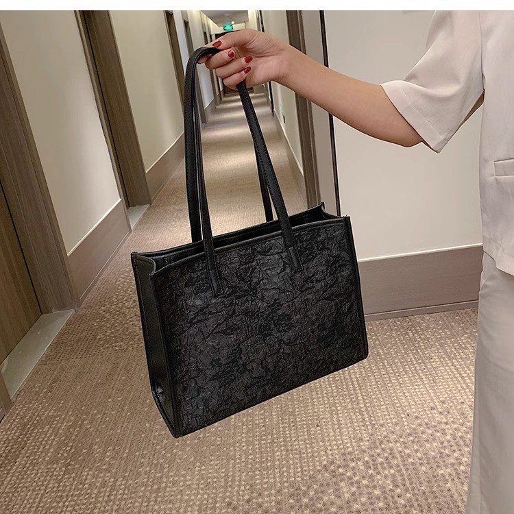 Borsa da donna di grande capacità Borsa estiva All-match 2023 Nuova borsa a tracolla alla moda Borsa tote dal design unico di nicchia_voghion.com