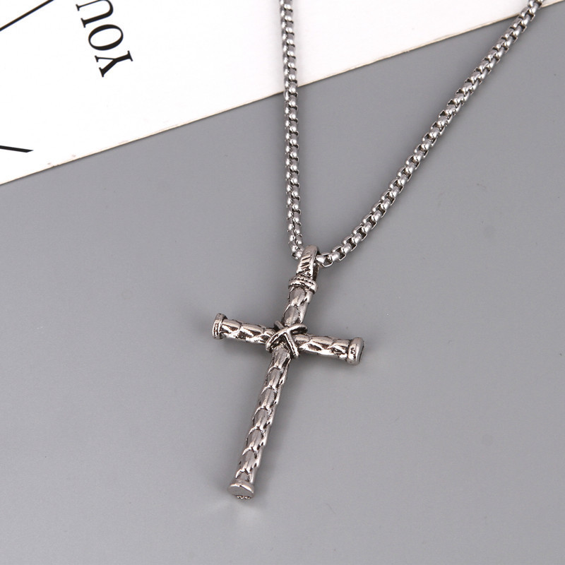 Drachenkreuz-Halskette für Herren, Geschwindigkeit und Leidenschaft, langer Anhänger, trendige Titan-Stahlkette, Pullover-Kette_voghion.com