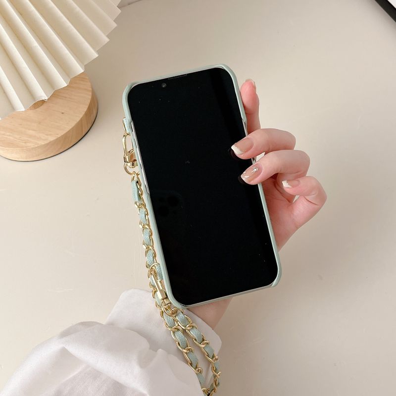 Mobile phone case fragrant style rhombus chain diagonal mobile phone case suitable for iPhone14promax apple 15 caviar 14 luxury_voghion.com