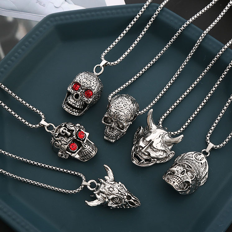 Devil Skull Joker Necklace Long Hip Hop Punk Pendant Men's Personalized Accessories Sweater_voghion.com