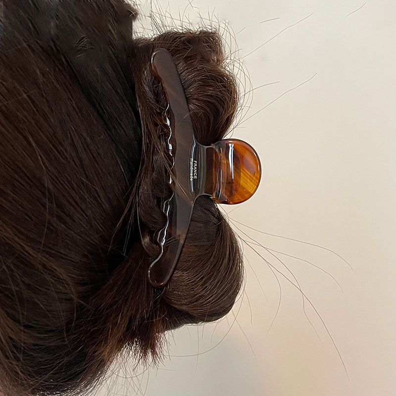 Importato dalla Corea, Temperamento retrò, Sensazione di linea caramello, Marrone scuro menta, Fermaglio per capelli con disco curvo medio, Fermaglio a forma di squalo._voghion.com