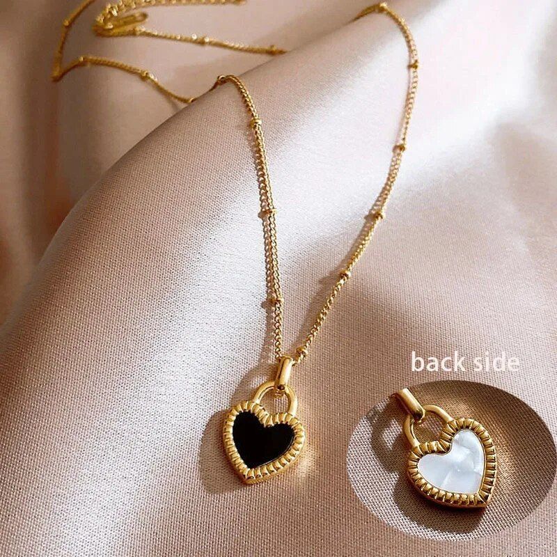 2025 Arrivi 2024 Collana con ciondolo a cuore bifacciale vintage per donna Ragazza Catena clavicola Choker Nuova moda alla moda_voghion.com