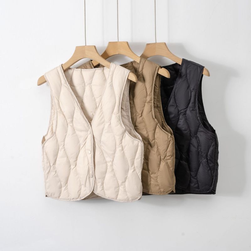 Pinghu Liner Leichte Daunenjacke Neue V-Ausschnitt Schlankheits-Innenschicht Kurze Weste Trendy_voghion.com