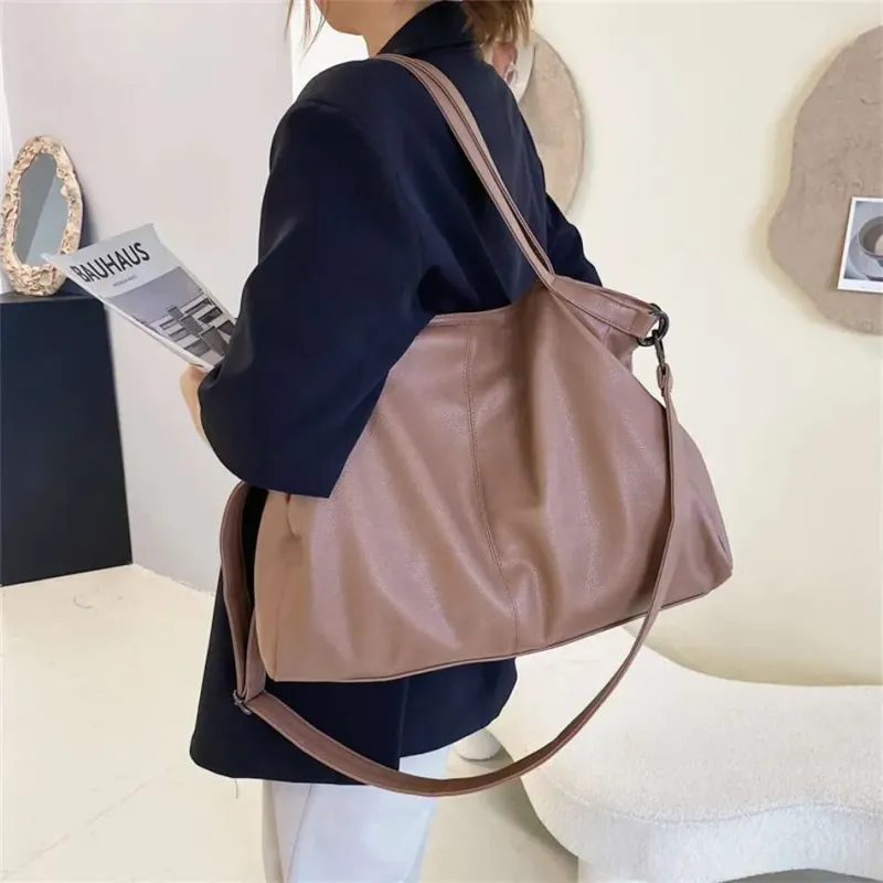 Designer 2025 Borsa a tracolla grande nera per donna 2024 Borsa shopper Hobo in pelle PU di qualità tinta unita_voghion.com