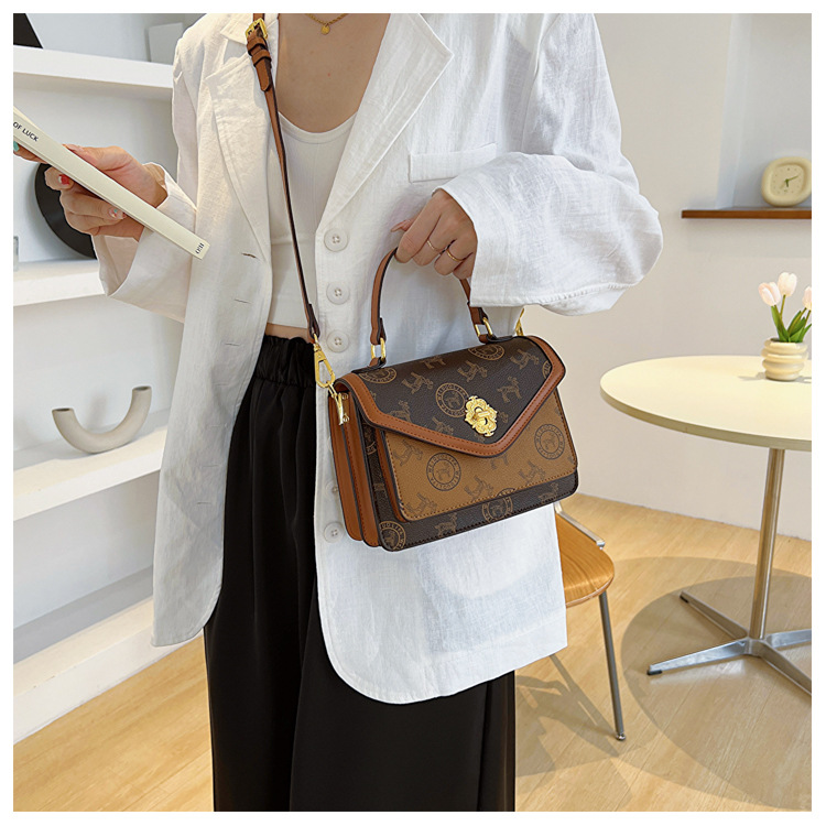 2023 New Trendy High-end stampato Retro Borsa di nicchia Luce di lusso Moda all-match borsa a tracolla monospalla da donna_voghion.com