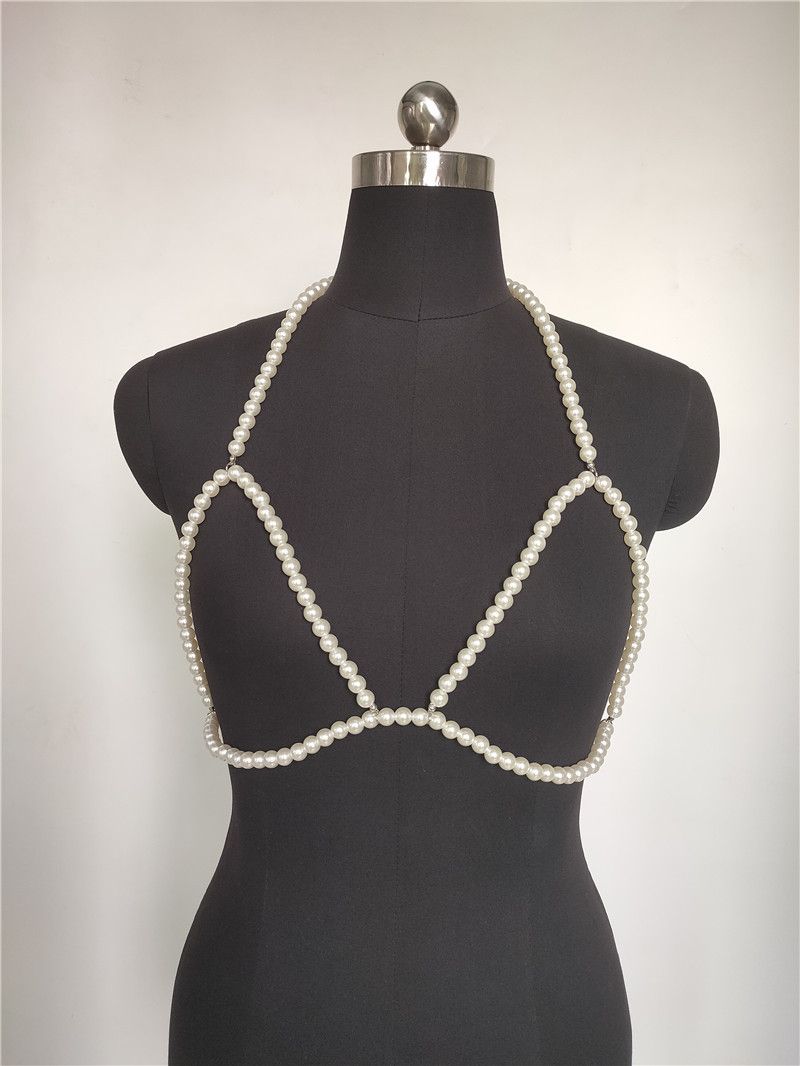 Abbigliamento per collana con gilet, grande perla, atmosfera semplice da discoteca_voghion.com