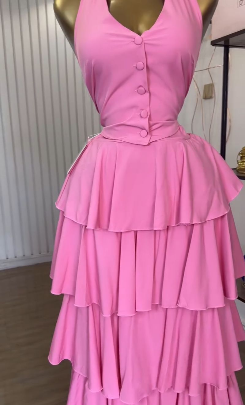 Vêtements pour femmes d'été, nouvelle collection douce et fraîche, gilet à col licou, jupe taille haute, costume deux pièces_voghion.com