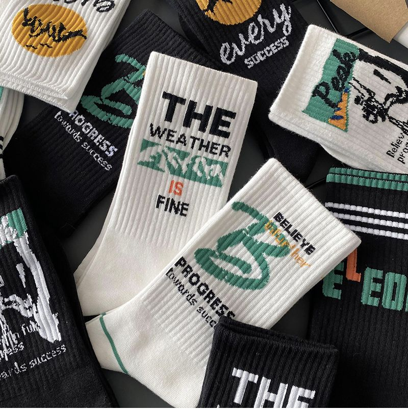 Socken Herren Langarm Herrensocken Brief Anti-Geruch Vielseitig Trendig Mittelarm Herbst und Winter Studentensport_voghion.com