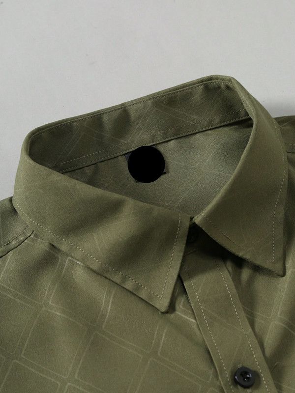 Camicia casual a quadri scuri a maniche lunghe da uomo_voghion.com