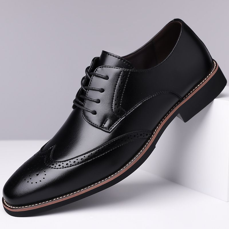 2024 Neue geschnitzte Brogue-Schuhe aus britischem Echtleder für formelle Herren, Schnürschuhe, spitze Zehenpartie, große Größe_voghion.com