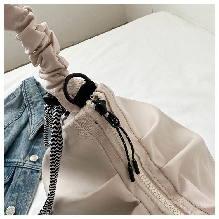 multifunctionele yogatas niche geplooide fitnesstas grote capaciteit hoogwaardige vrijetijdssporttas_voghion.com