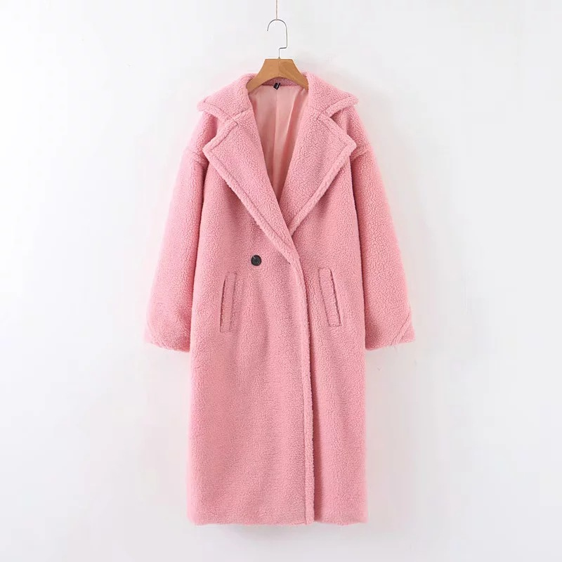 Cappotto da donna in lana di agnello sciolto di media lunghezza alla moda_voghion.com