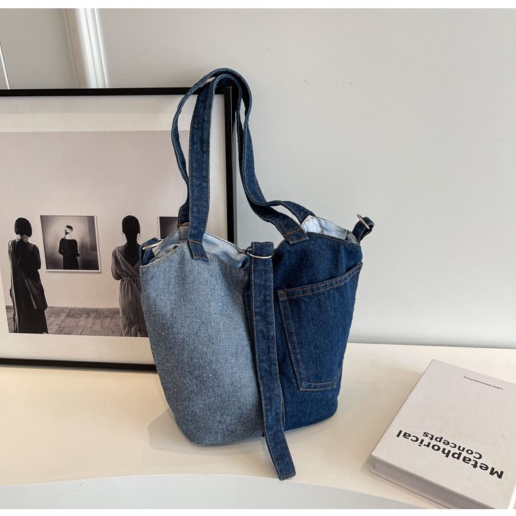Vielseitige kleine Pendlerhandtasche für Damen, neue Denim-Beuteltasche, Nischentrend für den Sommer 2024, Schulter-Umhängetasche_voghion.com