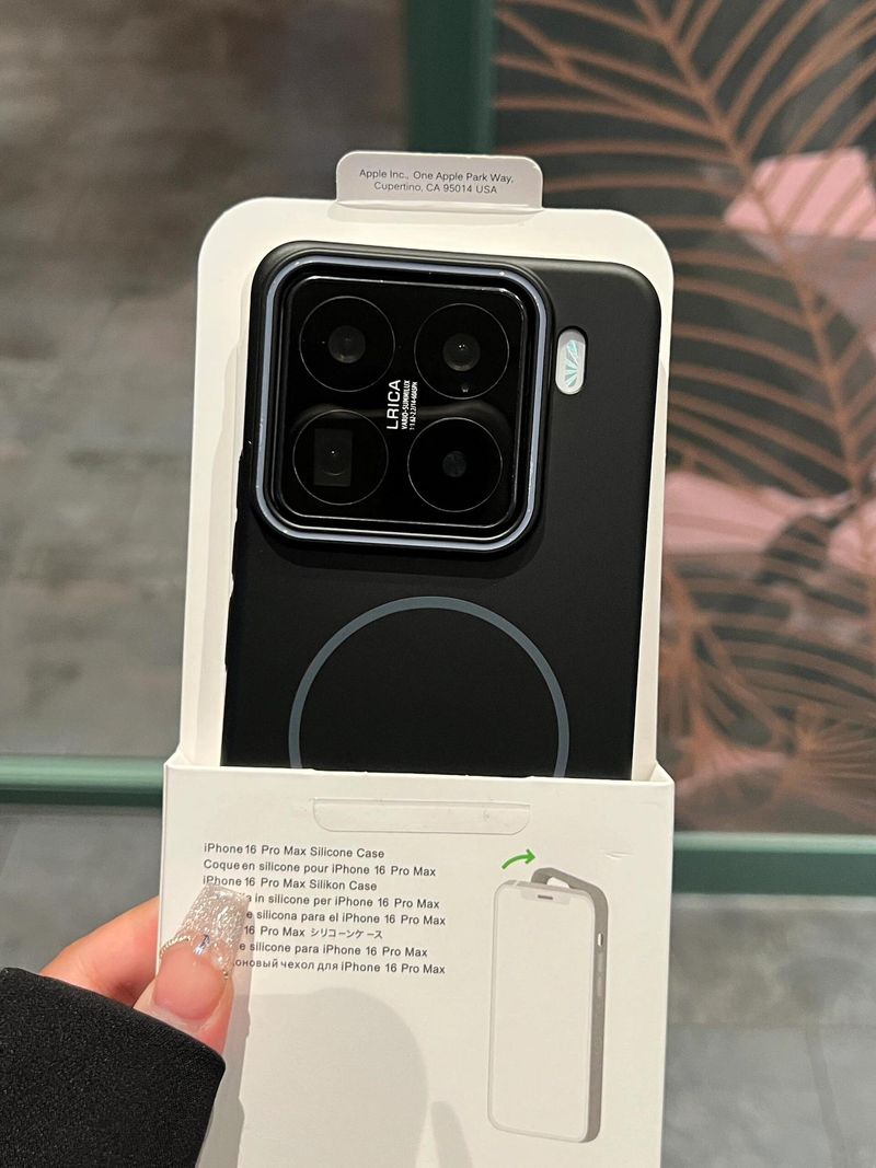 Compatible With 15 Pro Magnetic Skin-like Matte Xiaomi 14 Ultra Macaron Simple Ultra-thin PC Phone Case_voghion.com