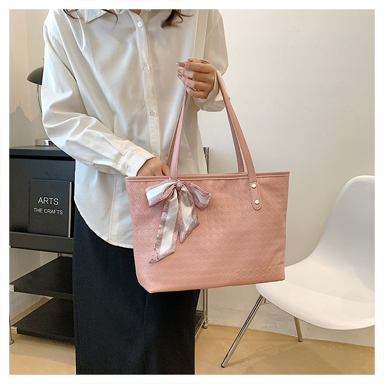 2024 Neue große Tasche für Damen, klein und vielseitig, modische Umhängetasche, Tragetasche für Pendler und Freizeit_voghion.com