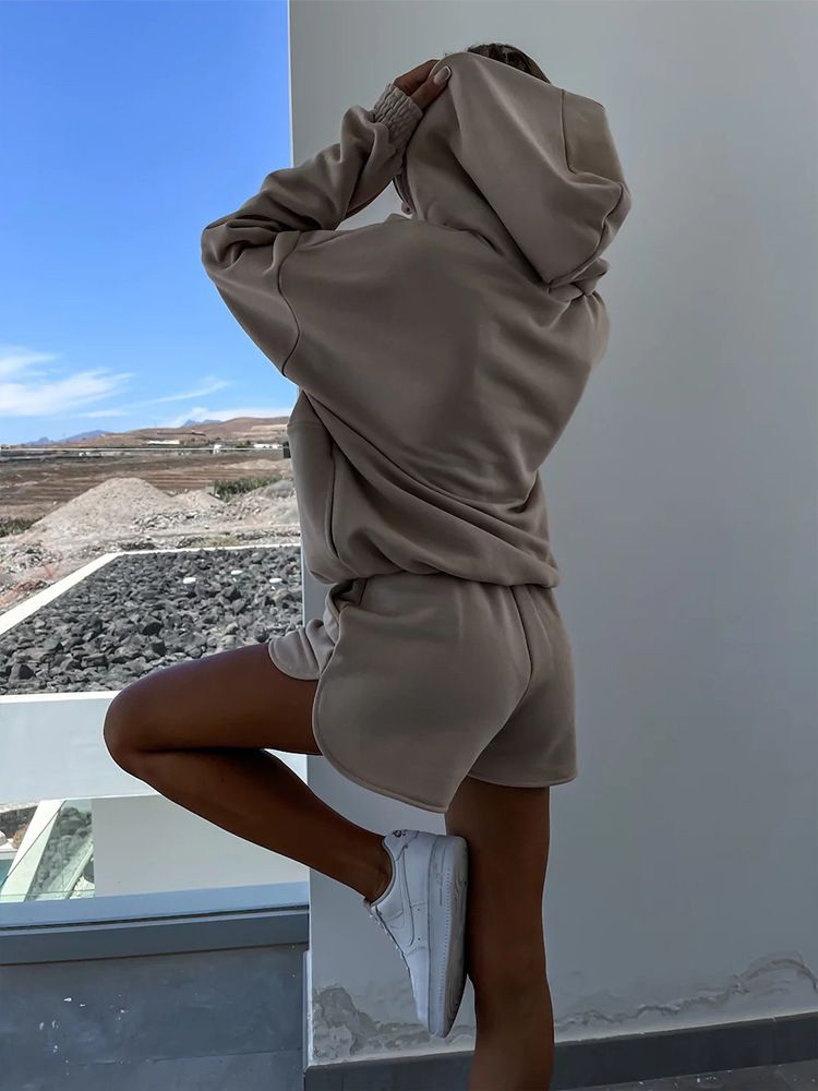 2025 Casual Fashion Set Women's Loose Hooded Sweatshirt Long Sleeved Top Sports Shorts_voghion.com