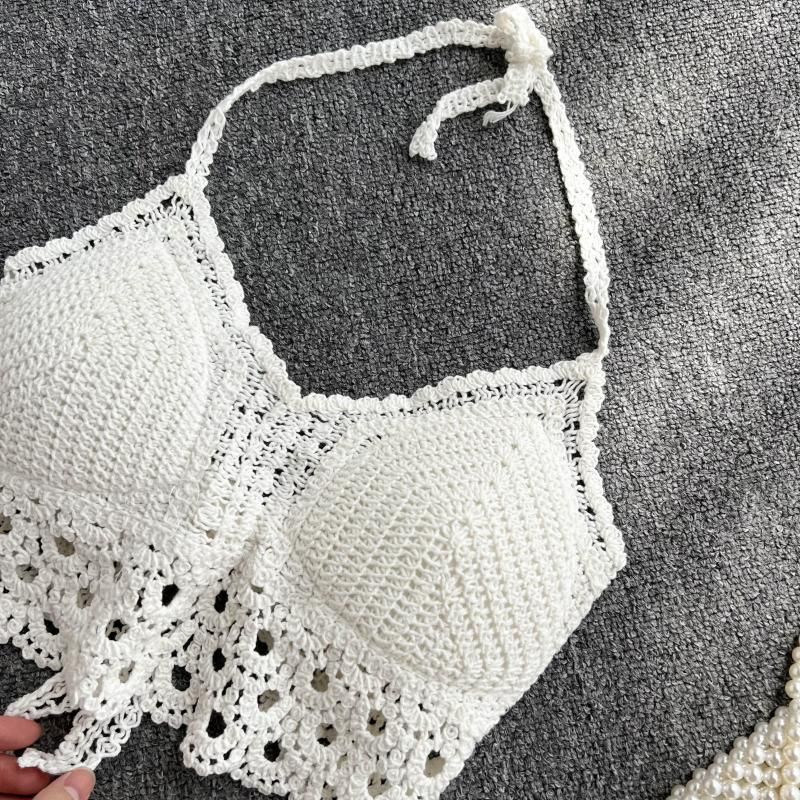Top corto con spalline sottili e ricamo stile vacanza Beauty Back_voghion.com