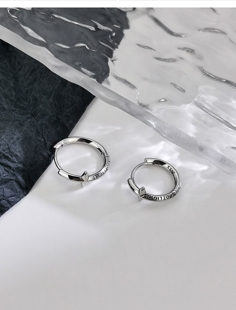 Nuovi orecchini antiallergici a forma di stella con un tocco di alta qualità, di nicchia, alla moda, dal design personalizzato per uomo, regalo di compleanno_voghion.com