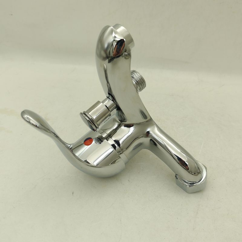 Hersteller Großhandel Dusche Wasserhahn Badezimmer Dusche Set Wasserhahn heiße und kalte Dusche Dreifach Wasserhahn_voghion.com