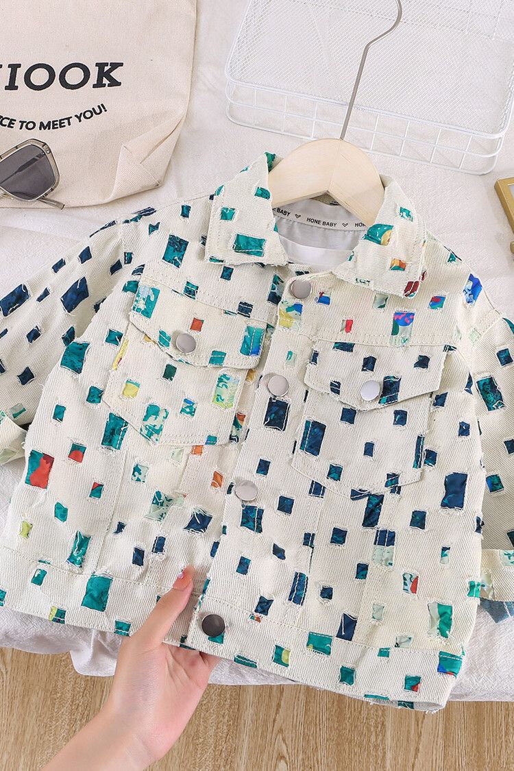 Giacca elegante e raffinata con fondo colorato ritagliato per mamma e bambini_voghion.com