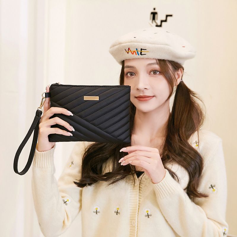 Embroidered mobile phone bag small package large capacity women's bag fashionable all match handbag_voghion.com