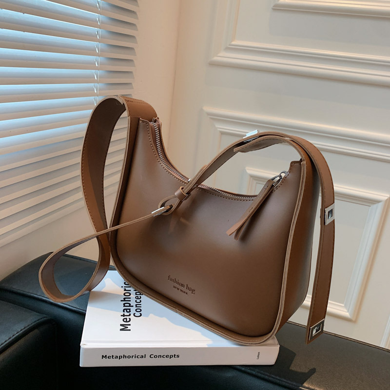 Borsa a tracolla larga con tracolla larga, versatile, da donna, con tracolla larga, stile celebrità, nuova e versatile borsa a tracolla da donna, modello 2025 di alta qualità_voghion.com