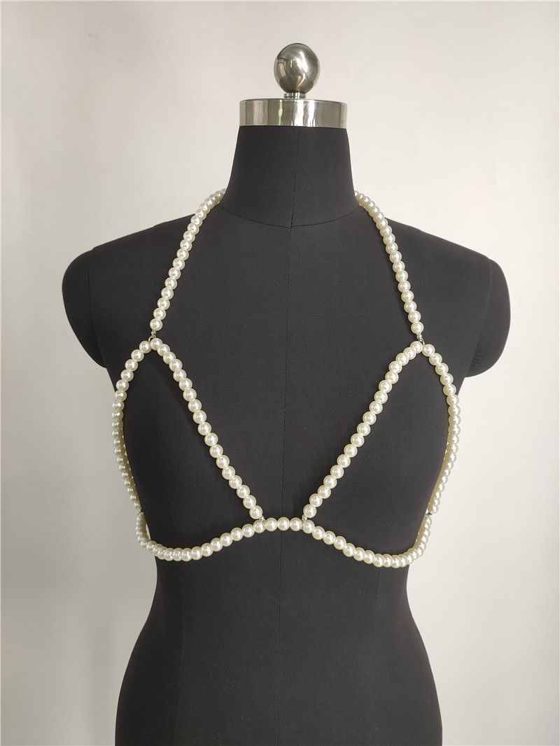 Abbigliamento per collana con gilet, grande perla, atmosfera semplice da discoteca_voghion.com