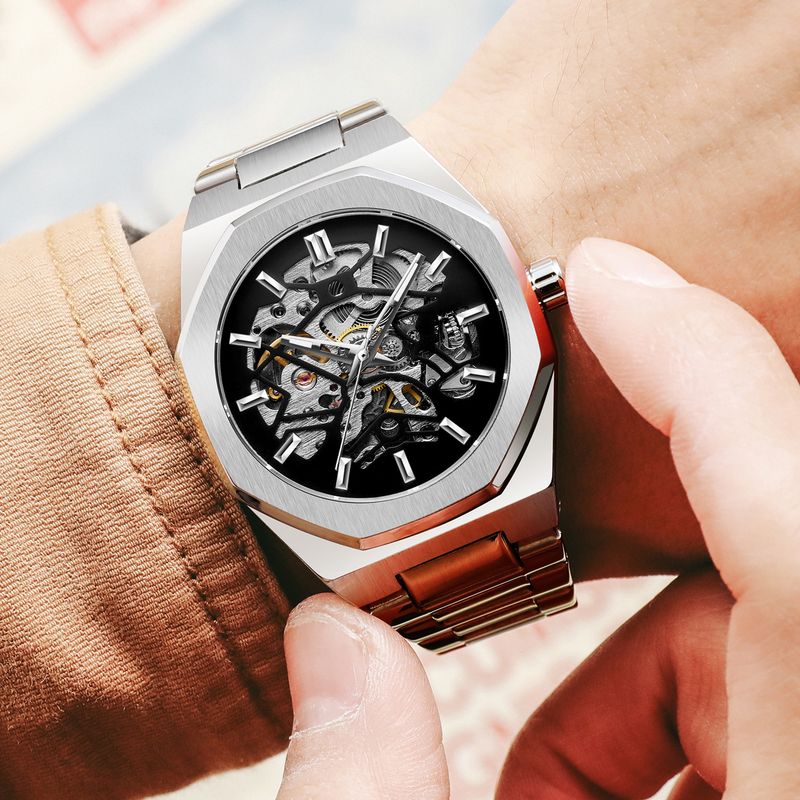 Montre mécanique automatique squelette tendance pour homme avec fonction heure universelle, boîtier en acier inoxydable de 41 mm, verre minéral, bracelet en alliage_voghion.com