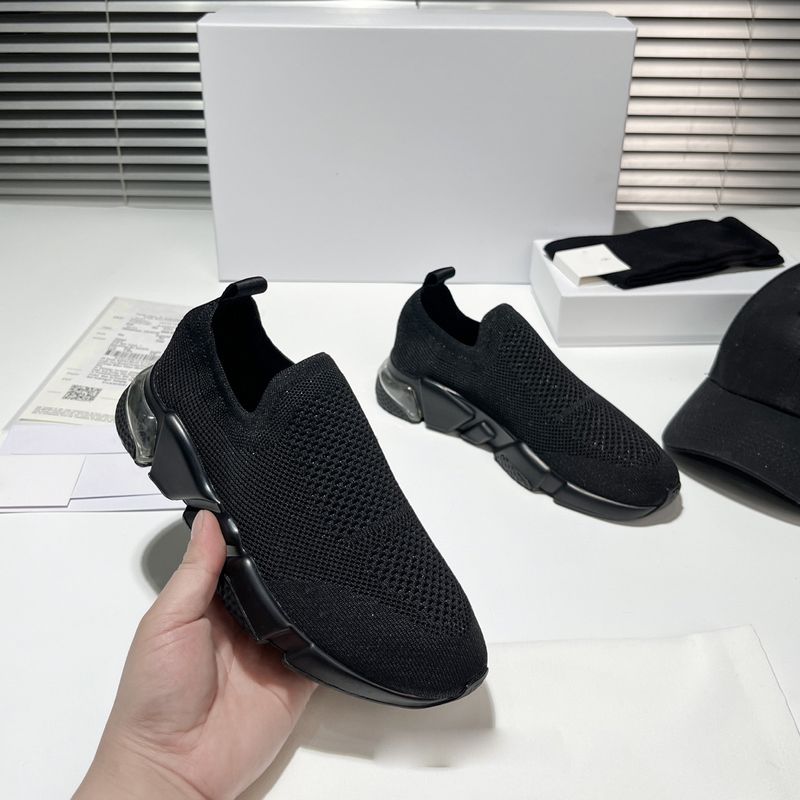 New Style Slip-On Fleece-Lined Sports For Men And Women, Black Work Comfortable Casual Cloth Shoes, Double Cotton Shoes_voghion.com