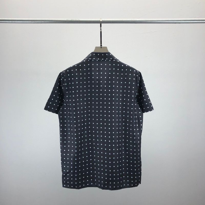 Fashionable short sleeved shirt with letter full print pattern design, unisex cardigan_voghion.com