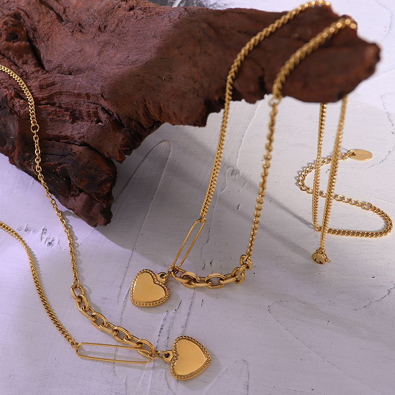 Small and simple variety of chains, titanium steel necklace, heart-shaped pendant, lock bone chain_voghion.com